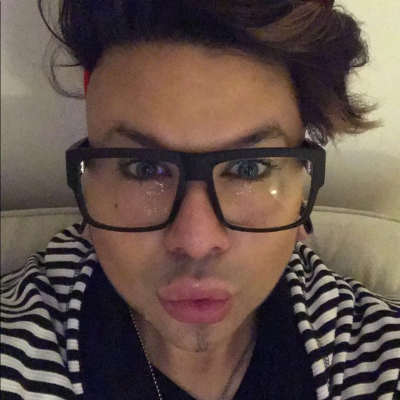 Meet your Posher, Luis - Picture 3 of 4